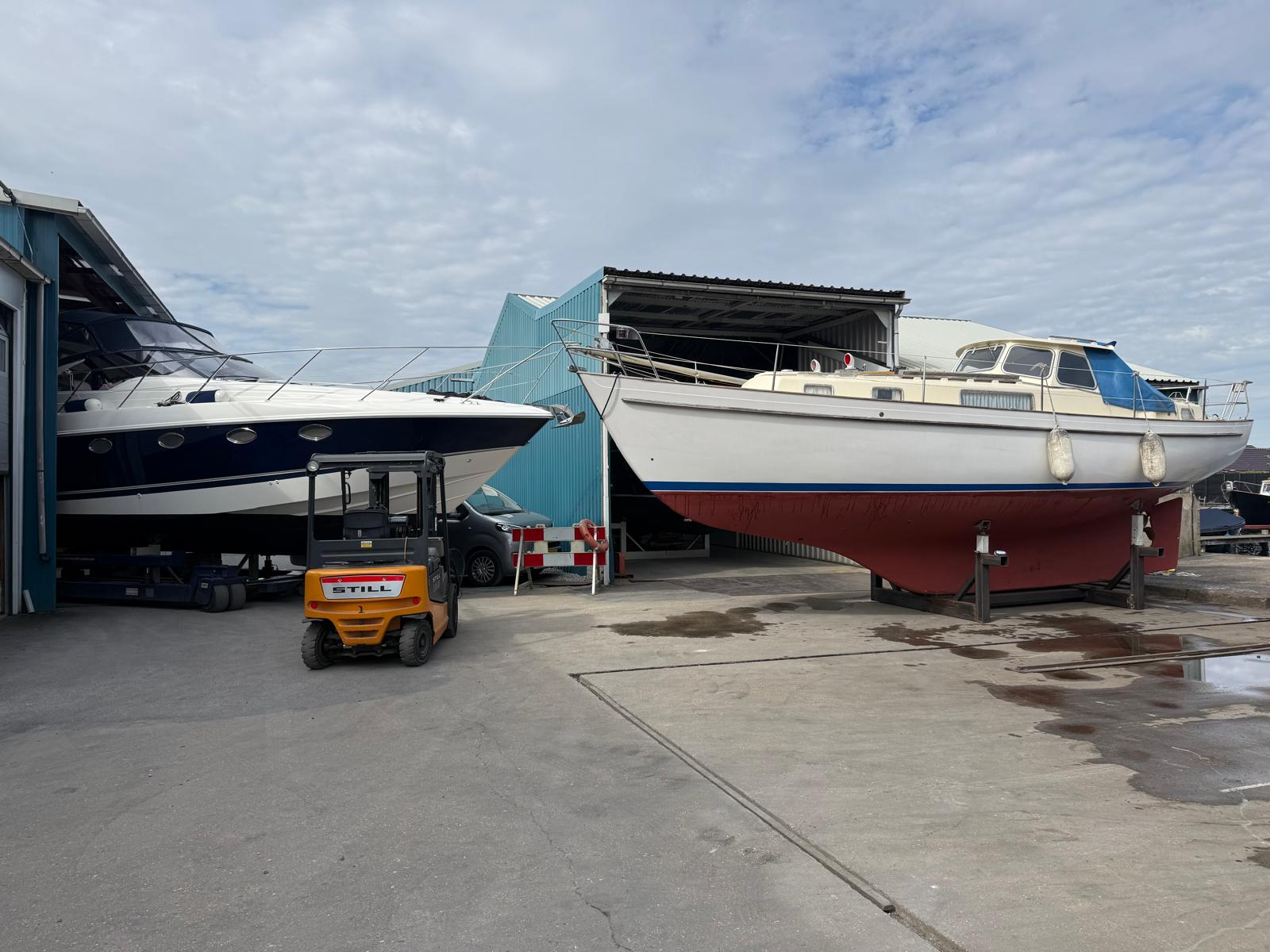 Werkzaamheden aan een schip.
